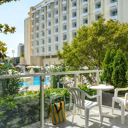 Hotel Perla Suneo Club (adults Only)